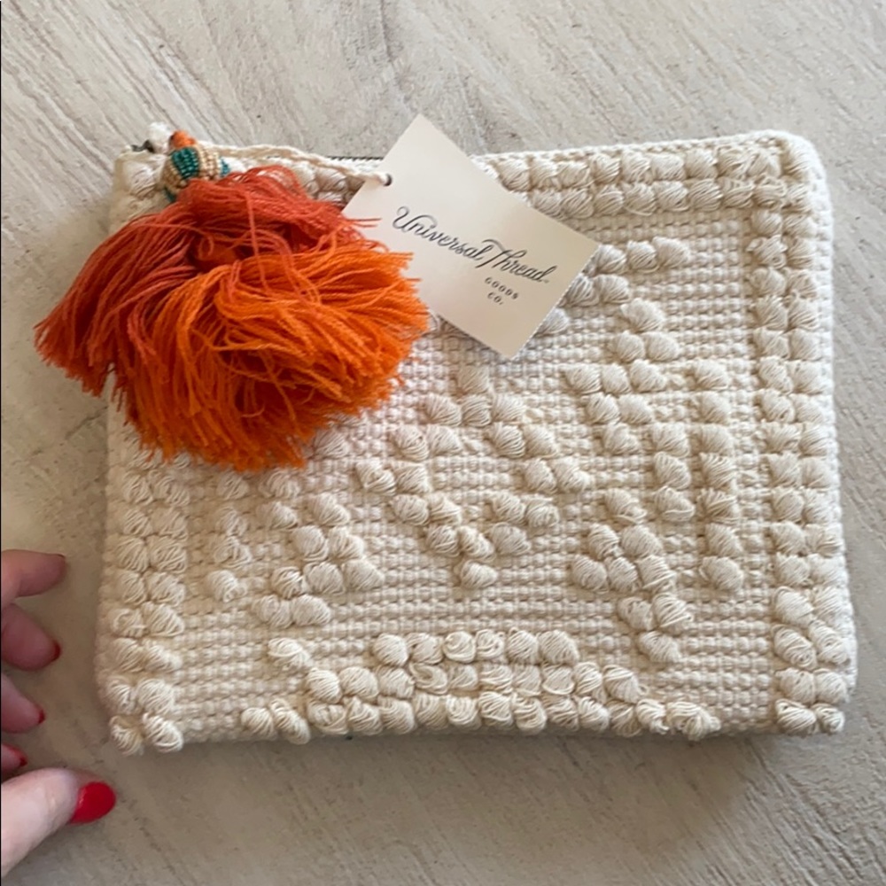 New Universal Threads clutch